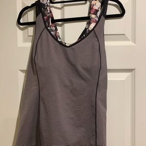 Lululemon tank size 10